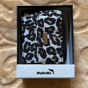 Walletbe Leopard Microfiber Wallet